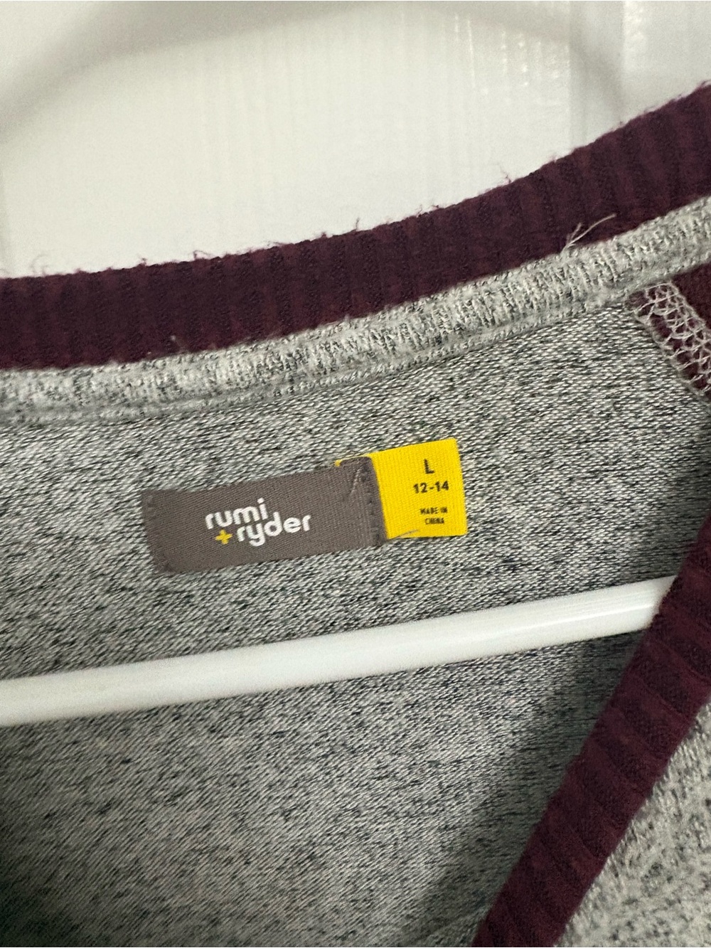 Rumi + Ryder Boys Gray & Burgundy Raglan Long Sleeve Shirt Size L 12-14
